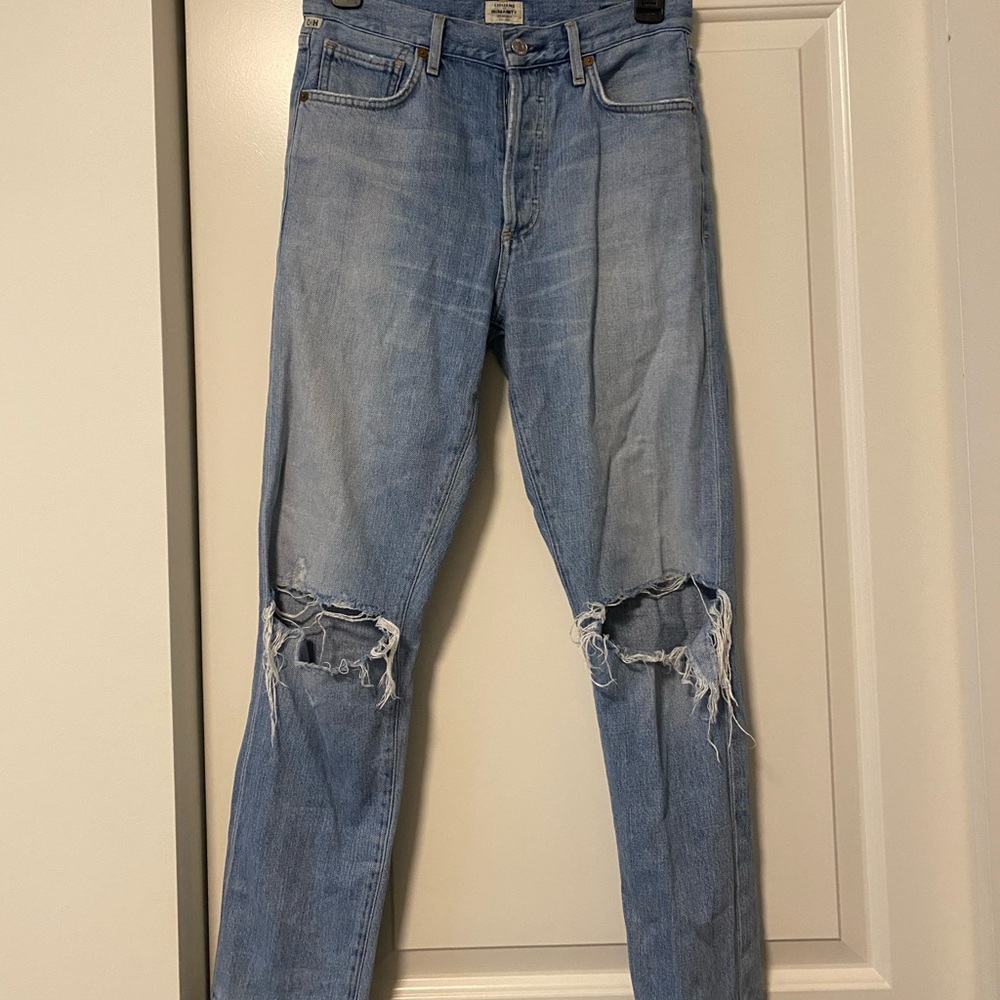 Citizens of humanity mom jeans !